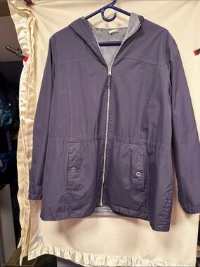 Women’s Hooded Jean-Style Jacket in Dark Blue